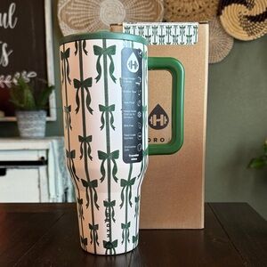 Hydrojug 40 oz Tumbler in Tied with Joy. Limited Edition. New!